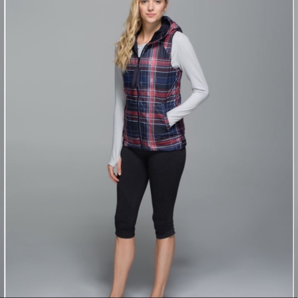 EUC The Fluffiest Vest Reversible Navel Blue/Red Plaid Lululemon